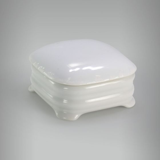 Caixa Quadrada com Corrosão 1